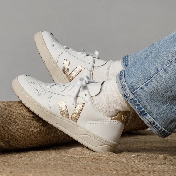 Veja Shoes - Veja V-10 Leather Extra White/Platine Sneakers